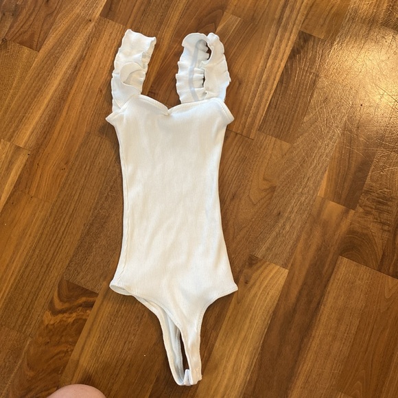 Jolie, size extra small off-white bodysuit - Picture 2 of 4